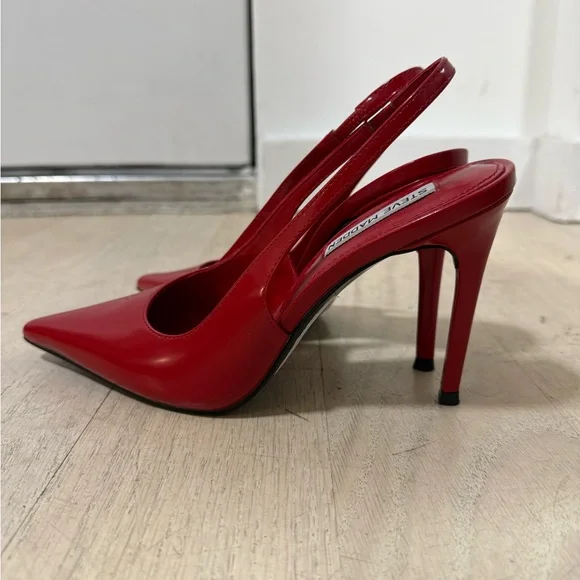 Steve Madden Reyes Red Heels - size 5 - Picture 10 of 10
